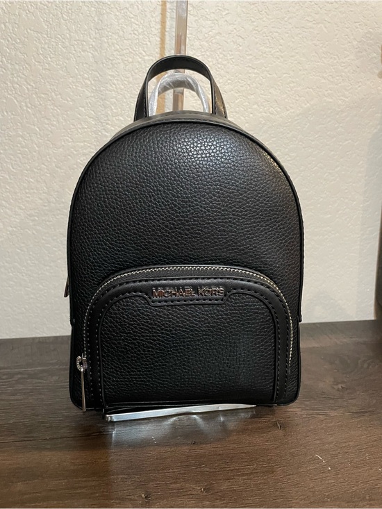 cheap mk mini backpack Michael Kors Sable Extra Small Covertible Messenger Backpack, Gold-Tone Hardware/Tonal Signature Nylon/Ivy : Clothing, Shoes & Jewelry The Jaycee backpack is compact yet roomy enough to store a days worth of essentials Kors Rhea Backpack Mk Small